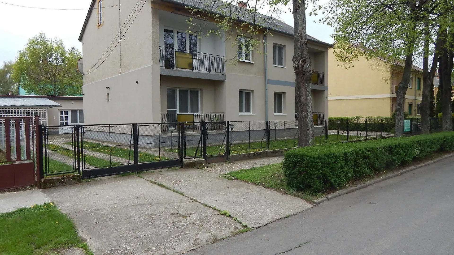 Hajdu Vendeghaz Hotel Hajdúszoboszló Pensiune